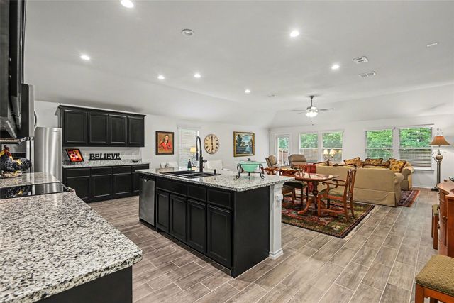 5808 Brookville Drive, Fort Worth, TX 76179