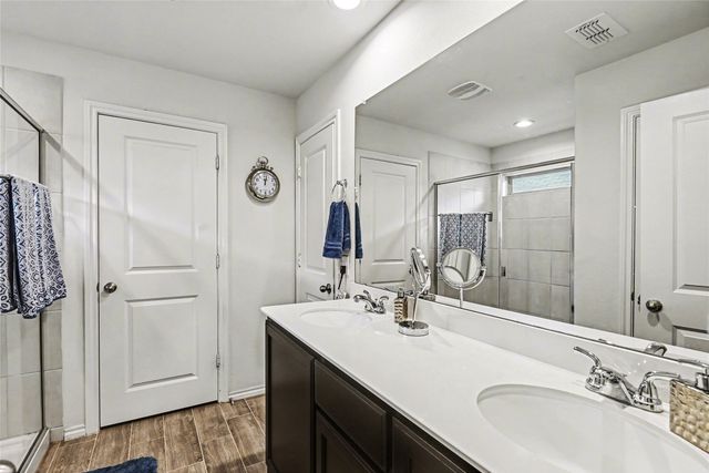 5808 Brookville Drive, Fort Worth, TX 76179