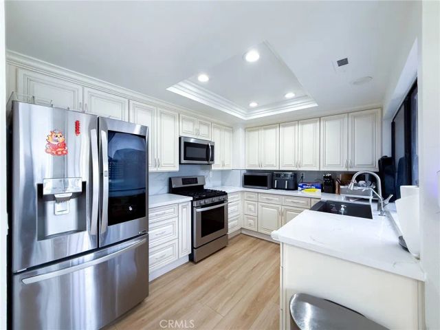 33 Wildflower Place, Phillips Ranch, CA 91766