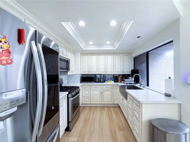 33 Wildflower Place, Phillips Ranch, CA 91766