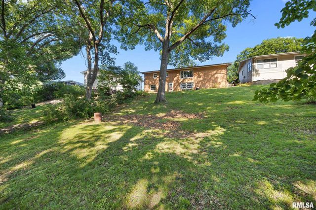 6 FOSTER Court, Bartonville, IL 61607