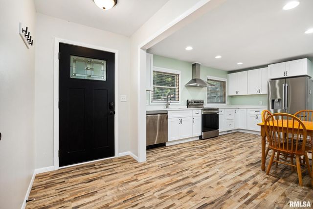 6 FOSTER Court, Bartonville, IL 61607