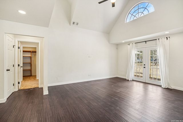 706 Quail Run, Lytle, TX 78052