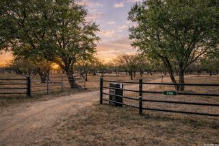706 Quail Run, Lytle, TX 78052