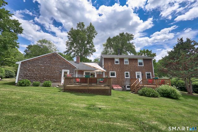 2 Meadowside Drive, Farmington, CT 06085