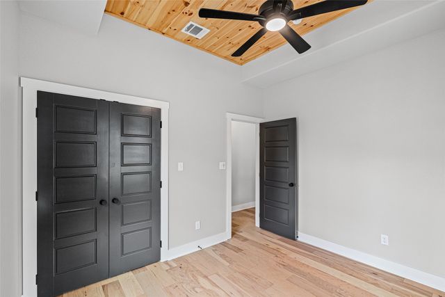 1012 Mustang Trail, Granbury, TX 76049