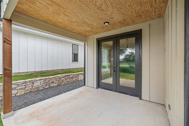 1012 Mustang Trail, Granbury, TX 76049