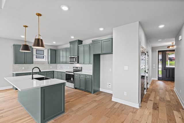 1012 Mustang Trail, Granbury, TX 76049