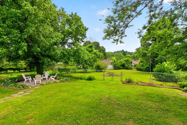 131 Tusculum Rd, Antioch, TN 37013