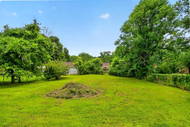 131 Tusculum Rd, Antioch, TN 37013