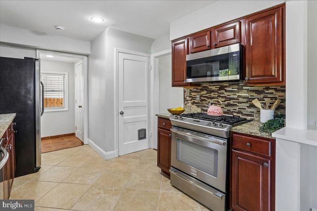 10812 NEWPORT MILL RD, Kensington, MD 20895