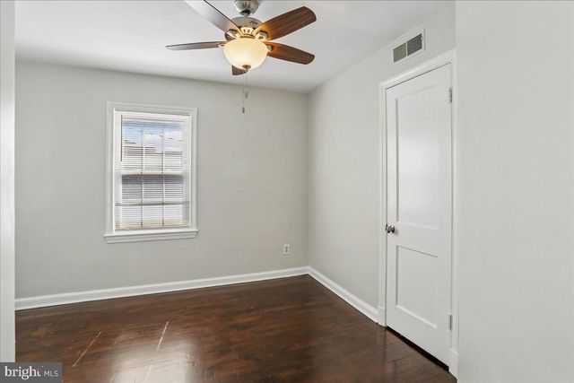 10812 NEWPORT MILL RD, Kensington, MD 20895
