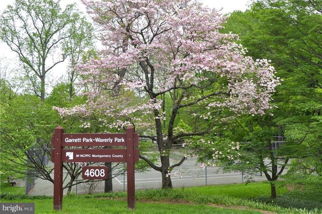 10812 NEWPORT MILL RD, Kensington, MD 20895