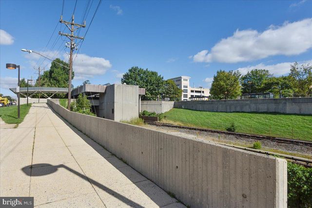 10812 NEWPORT MILL RD, Kensington, MD 20895