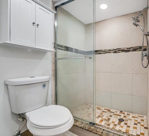 6043 10th Avenue N 129, Greenacres, FL 33463