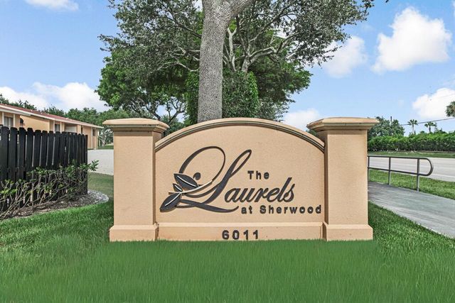 6043 10th Avenue N 129, Greenacres, FL 33463