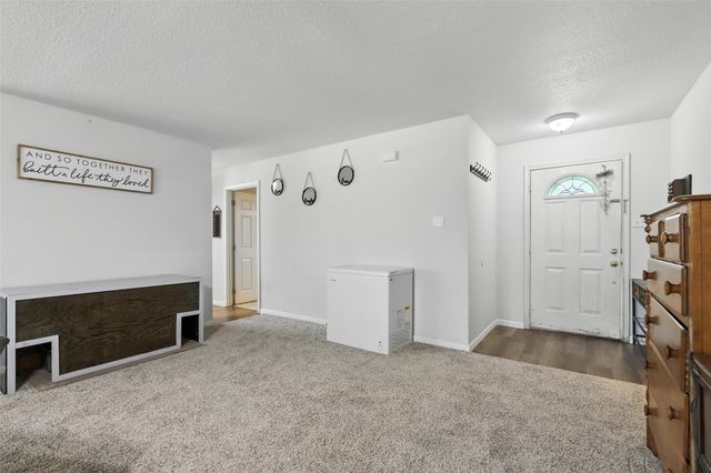 6204 Kelly Drive, Granbury, TX 76048