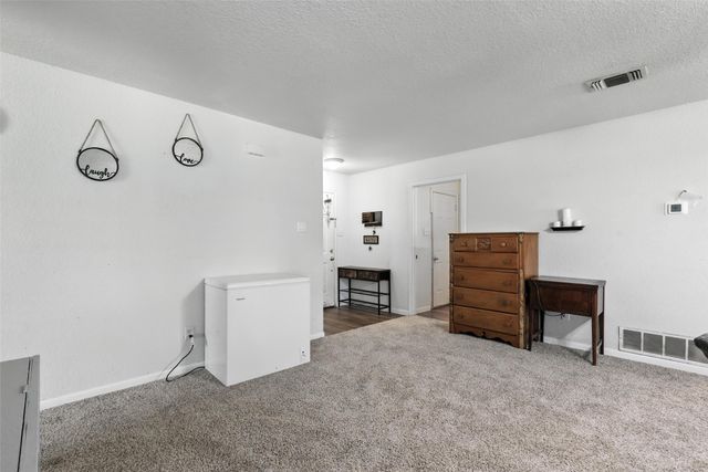 6204 Kelly Drive, Granbury, TX 76048