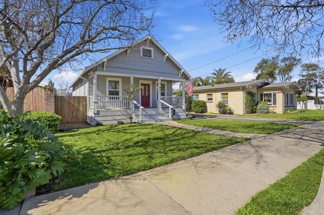 514 California Ave, Oakdale, CA 95361