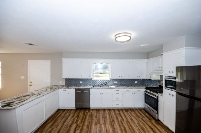 104 Cole Street, Ladonia, TX 75449