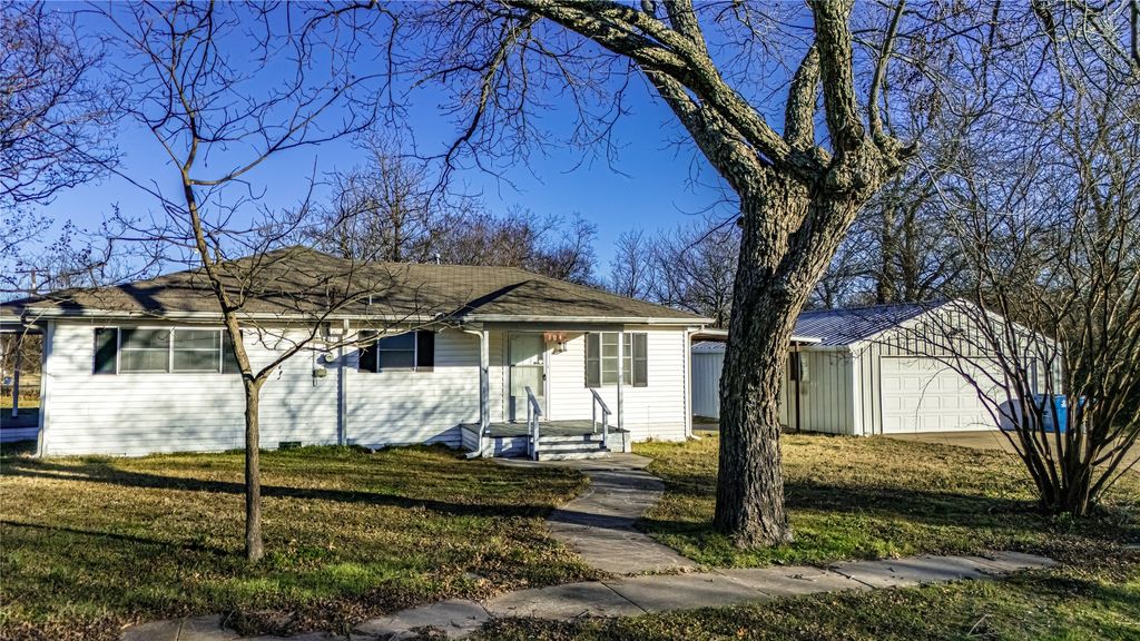 104 Cole Street, Ladonia, TX 75449