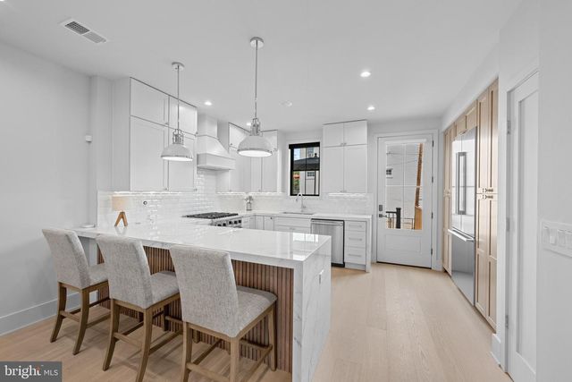 3823 BENTON ST NW, Washington, DC 20007