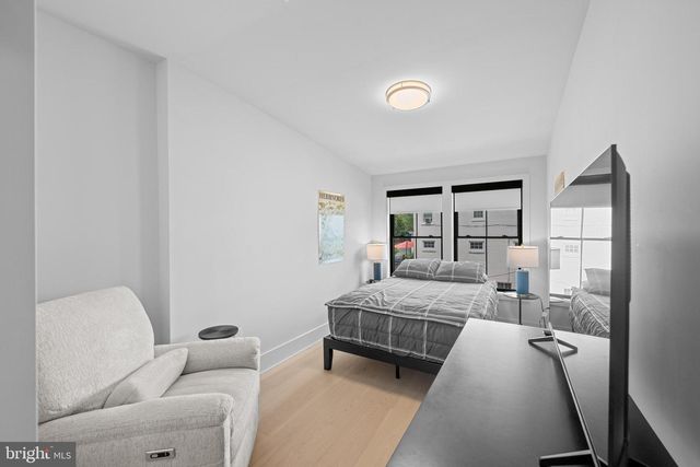 3823 BENTON ST NW, Washington, DC 20007