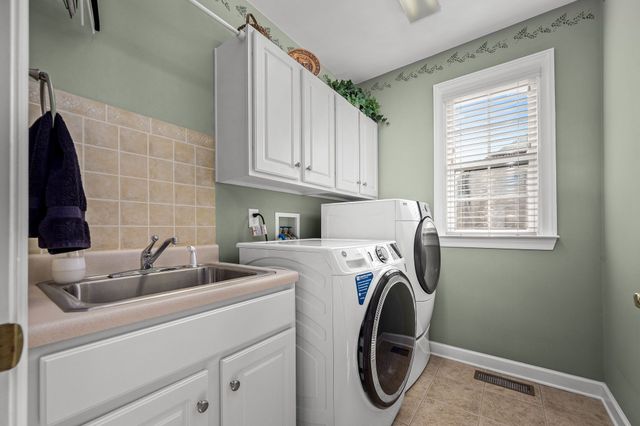 1191 Adelicia Hayes Ct, Gallatin, TN 37066