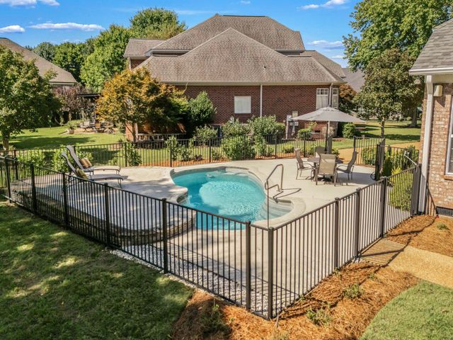 1191 Adelicia Hayes Ct, Gallatin, TN 37066