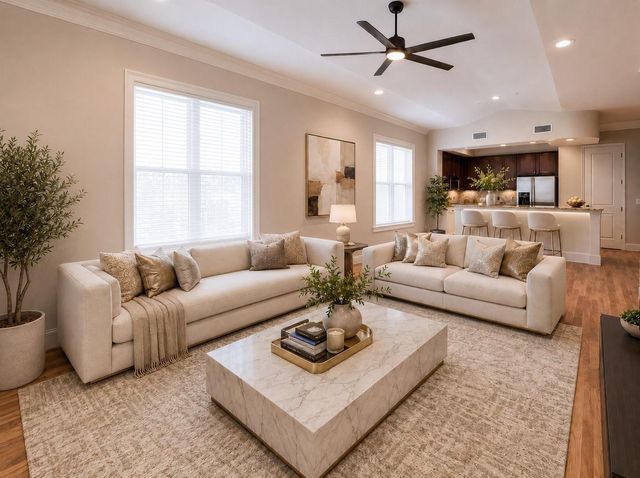 58 Briar Hollow Lane 408, Houston, TX 77027
