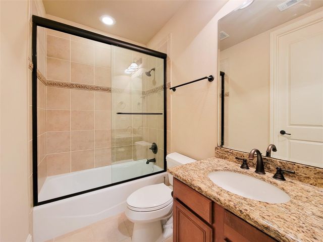 58 Briar Hollow Lane 408, Houston, TX 77027