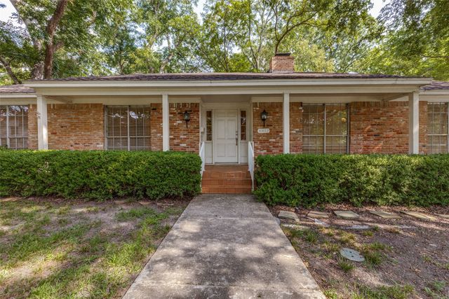 10812 Lochspring Drive, Dallas, TX 75218