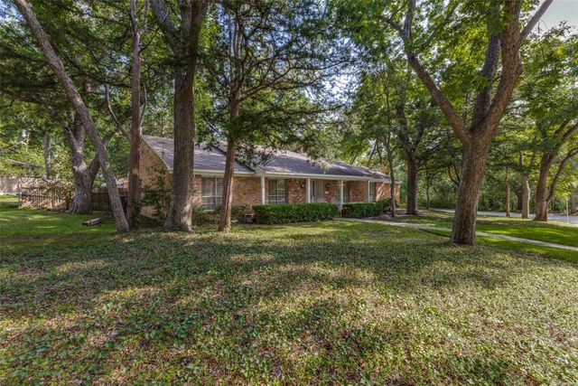 10812 Lochspring Drive, Dallas, TX 75218