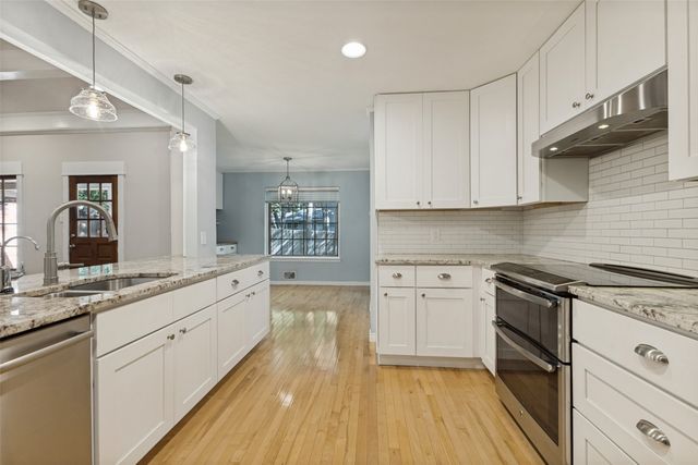 10812 Lochspring Drive, Dallas, TX 75218