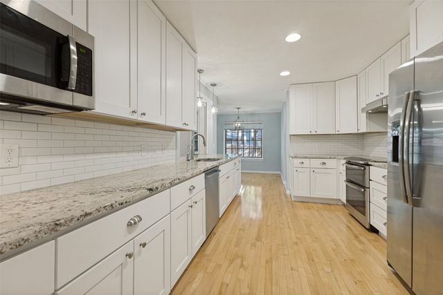 10812 Lochspring Drive, Dallas, TX 75218