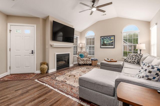 3815 Mill Stream Drive, Hilliard, OH 43026