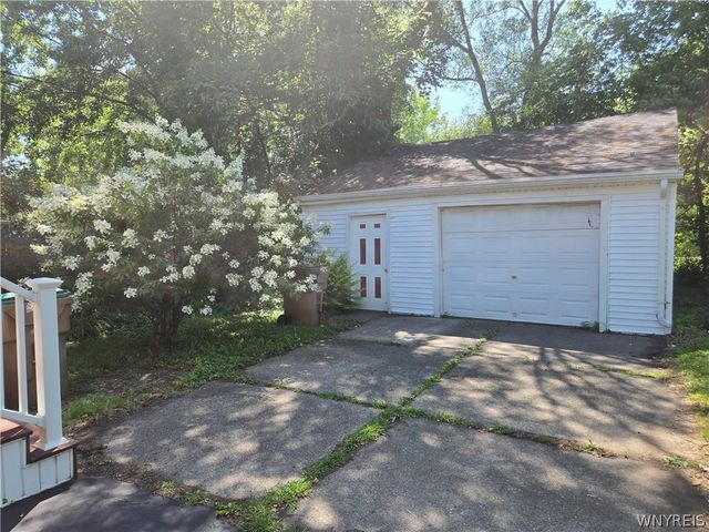 224 Medina St Street, Cheektowaga, NY 14206