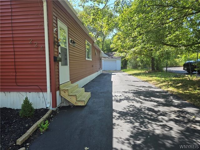 224 Medina St Street, Cheektowaga, NY 14206
