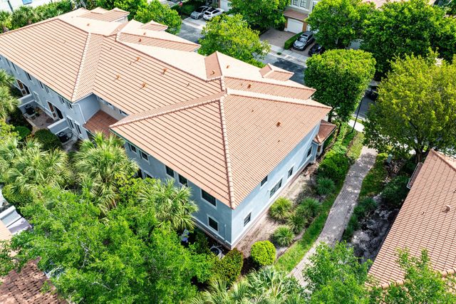 128 Delancey Avenue, Delray Beach, FL 33484