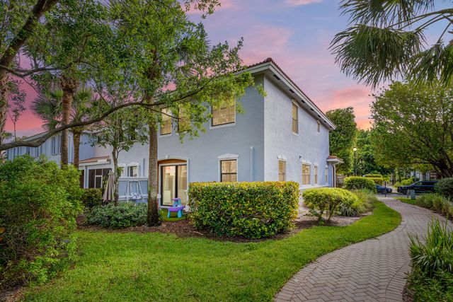 128 Delancey Avenue, Delray Beach, FL 33484