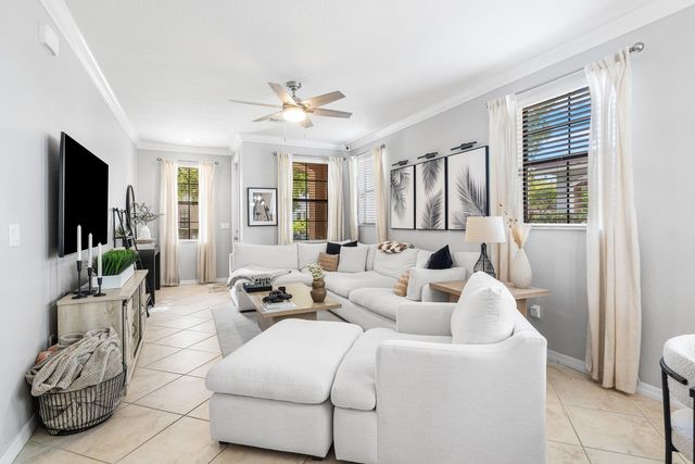 128 Delancey Avenue, Delray Beach, FL 33484