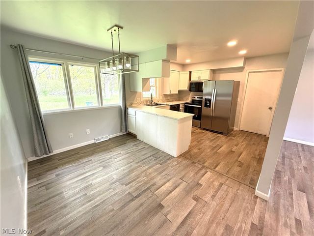 4088 Lynwood, Kent, OH 44240