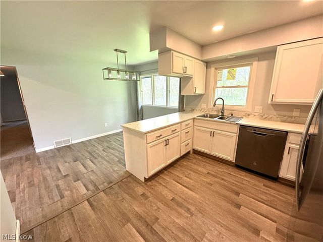 4088 Lynwood, Kent, OH 44240