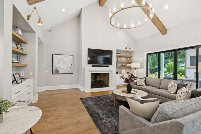 8139 Heirloom Blvd, College Grove, TN 37046