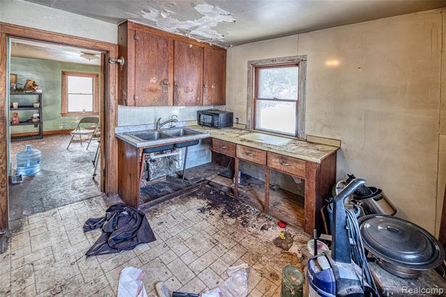 4476 Merwin Road, Lapeer, MI 48446