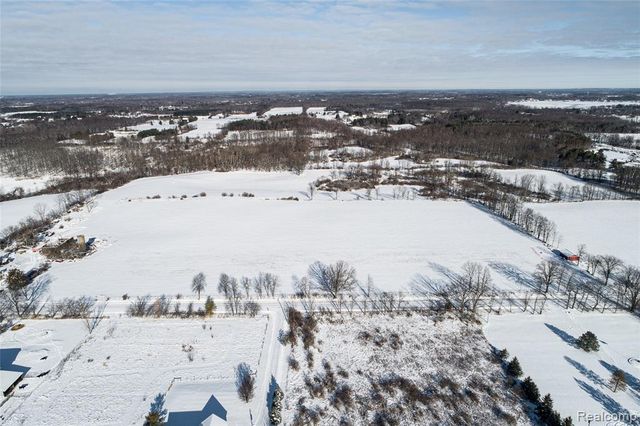 4476 Merwin Road, Lapeer, MI 48446