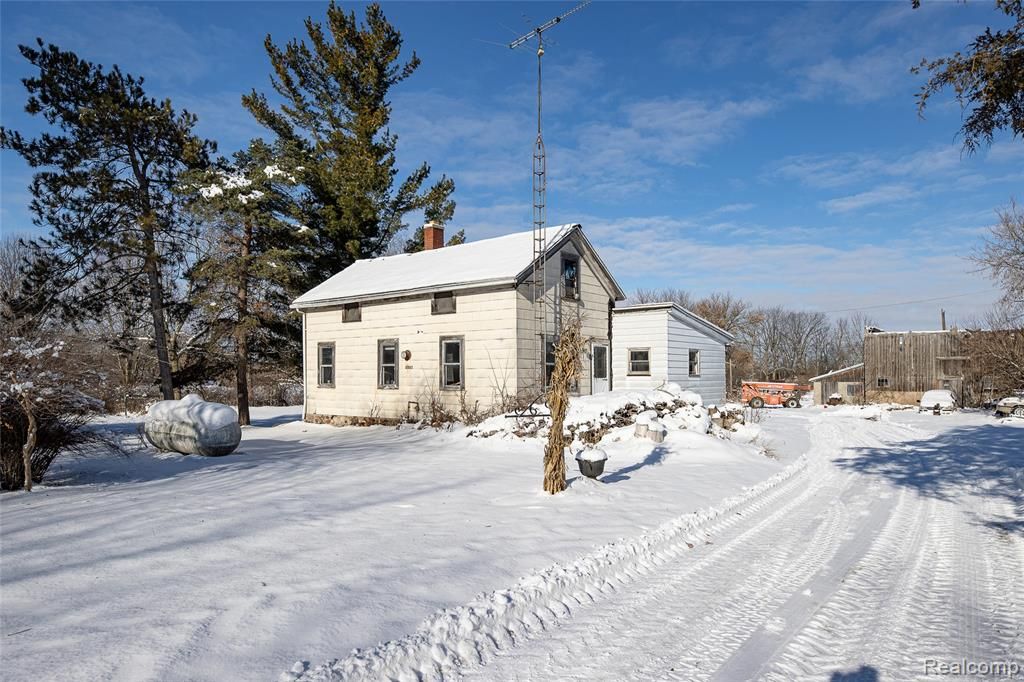 4476 Merwin Road, Lapeer, MI 48446