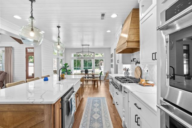 217 Tobacco Leaf Rd, Galivants Ferry, SC 29544
