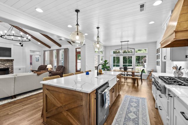 217 Tobacco Leaf Rd, Galivants Ferry, SC 29544