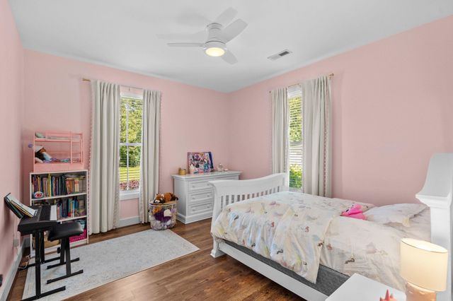 217 Tobacco Leaf Rd, Galivants Ferry, SC 29544